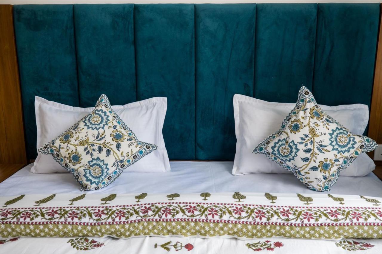 The Vinayak By Le Pension Stays Rishikesh Exterior photo